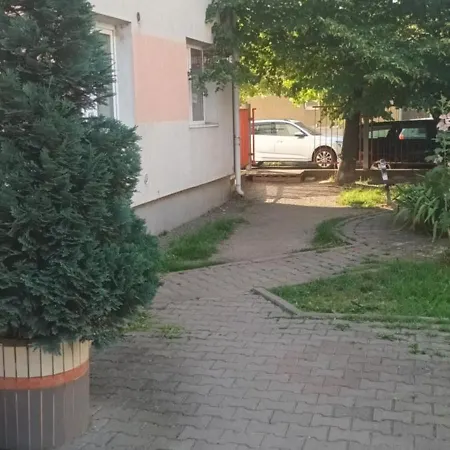 Ada * Kluž